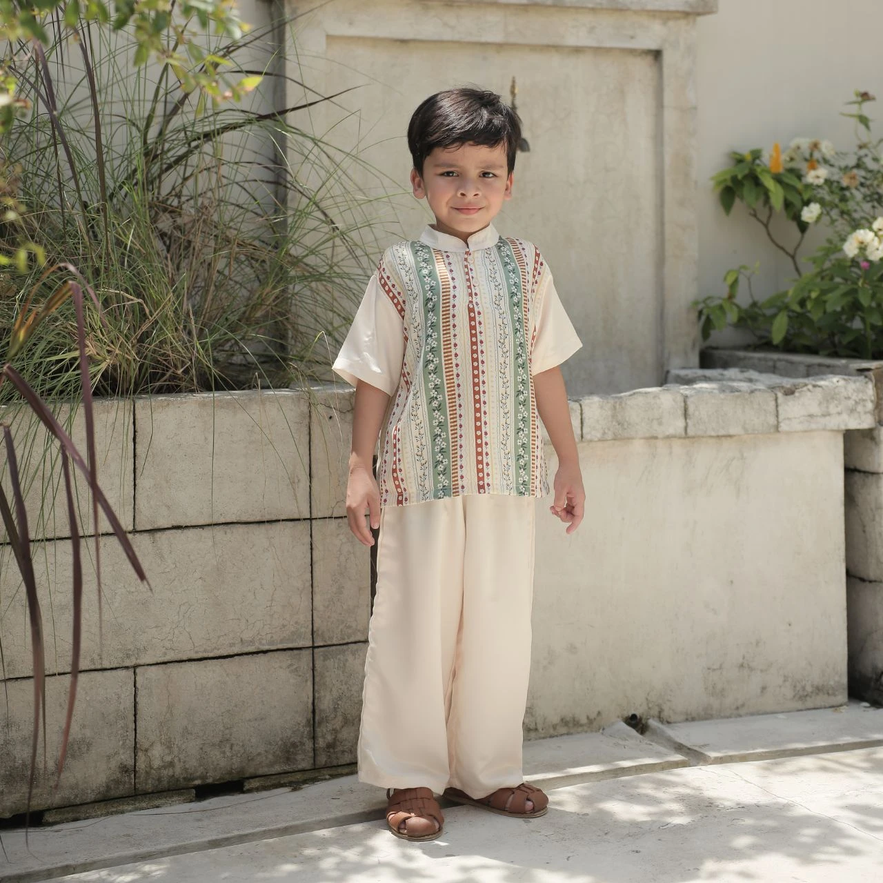 Alternative view of Safa Raya Collection Cowo {PO 30 HARI}